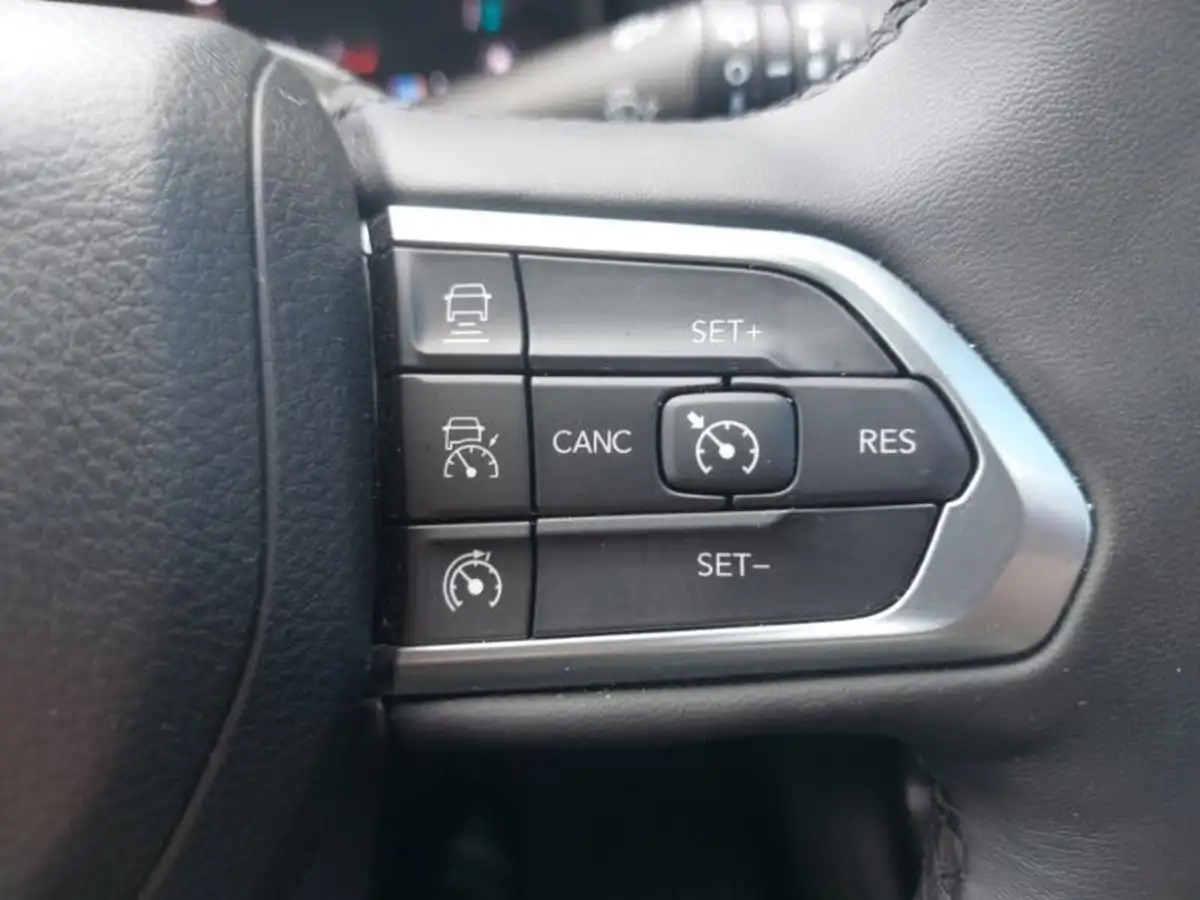 2024-jeep-compass-13-gse-s-big-14