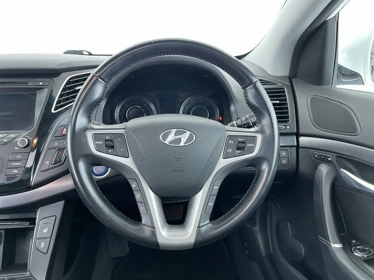 2014-hyundai-i40-17td-premium-136ps-estate-5d-auto-big-35