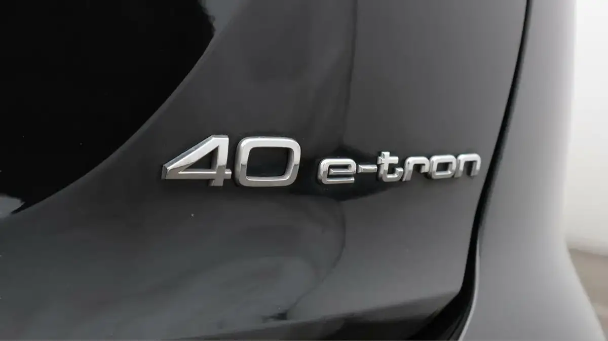 2023-audi-q4-e-tron-40e-sport-station-wagon-big-22