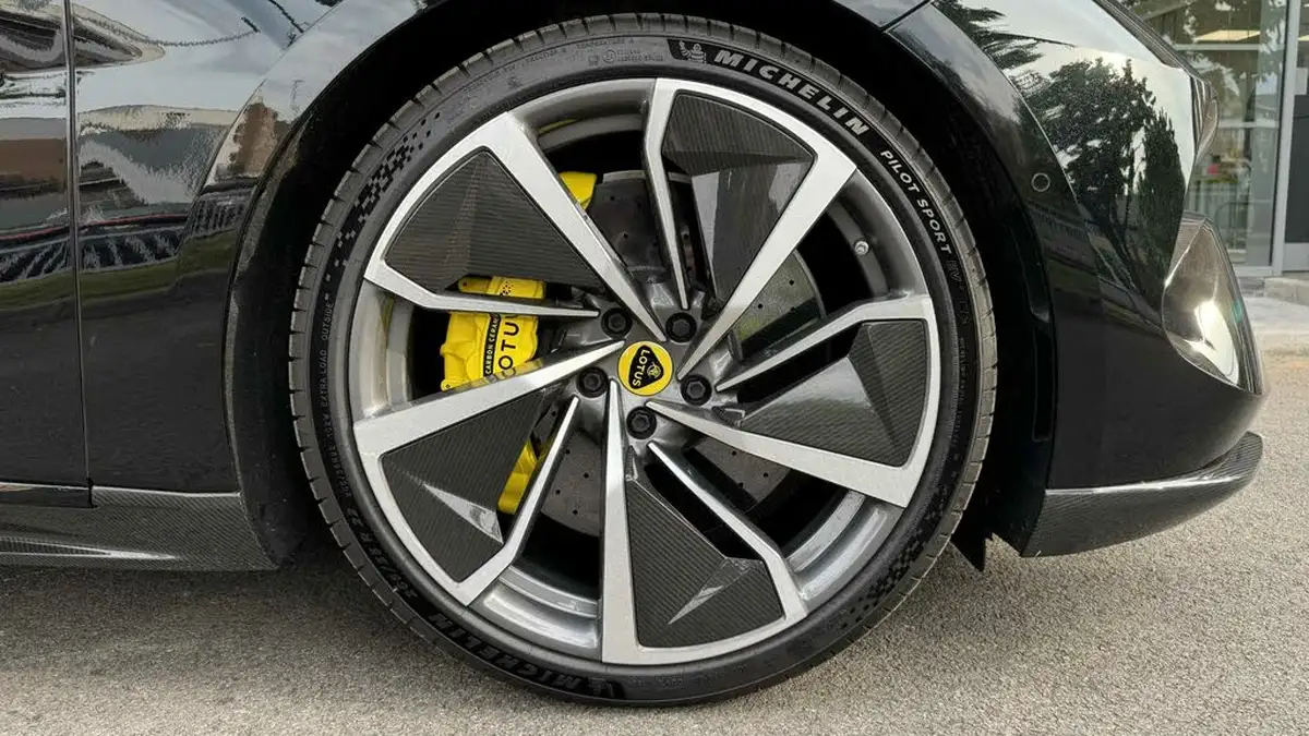 2024-lotus-emeya-e-r-big-4