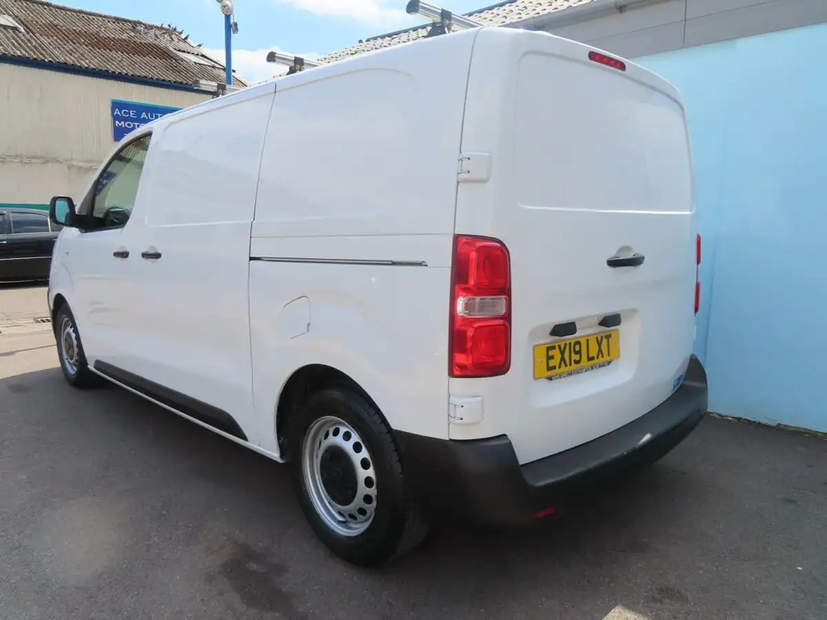 2019-citroen-dispatch-16bluehdi-x-m-1000-115pseu6-ss-big-23