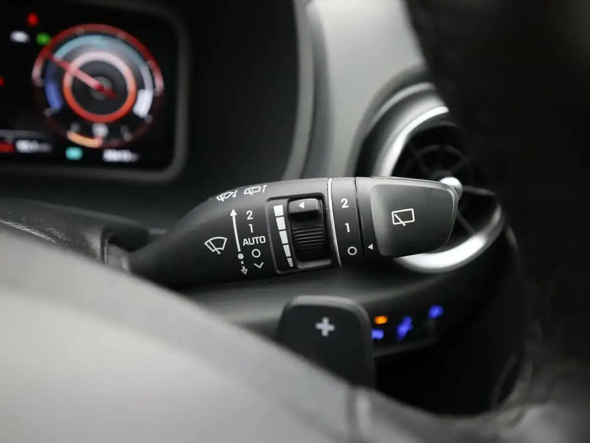 2022-hyundai-kona-16-gdi-premium-big-35