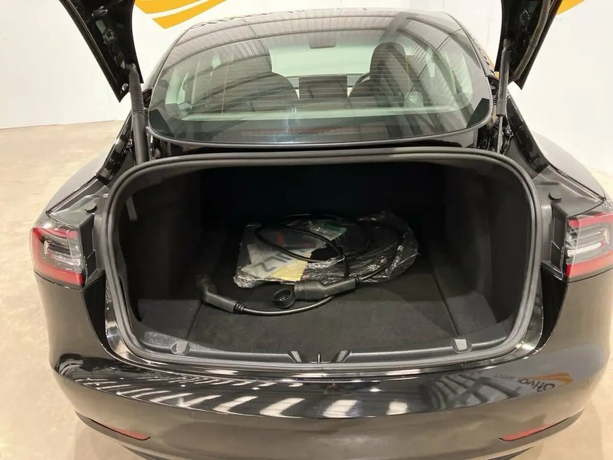 2021-tesla-model-3-e-long-range-awd-big-11