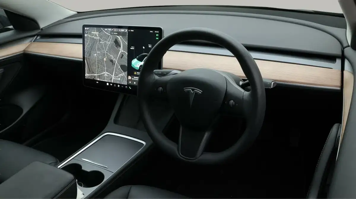 2021-tesla-model-3-e-long-range-awd-big-9
