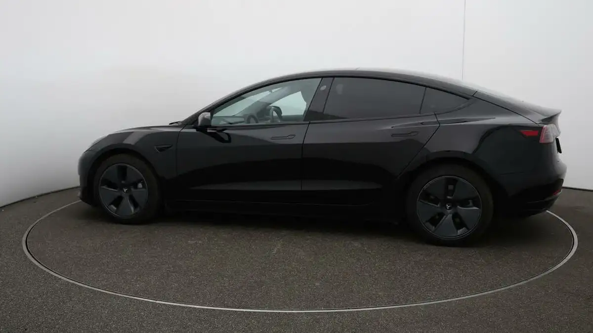 2021-tesla-model-3-e-long-range-awd-big-50