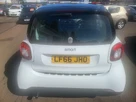 2016-smart-fortwo-09-edition-white-twinamic-small-3