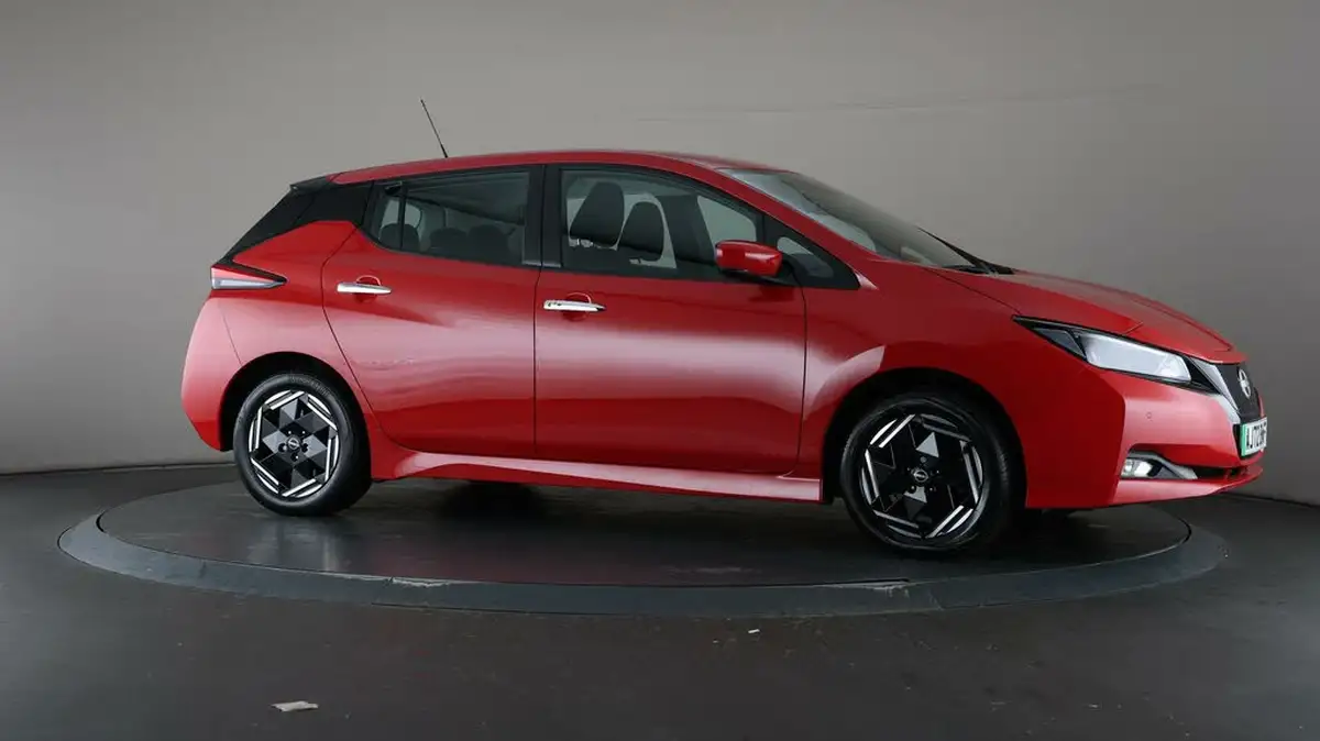 2022-nissan-leaf-e-acenta-39kwh-big-55