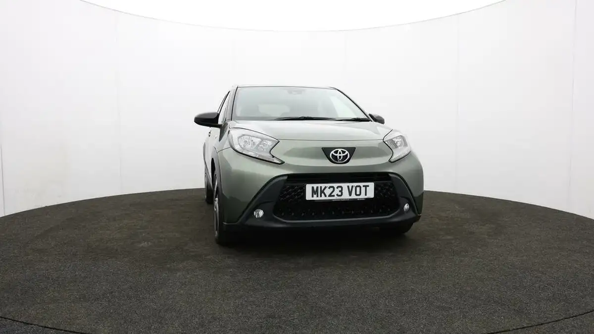 2023-toyota-aygo-x-10-vvt-i-edge-big-44