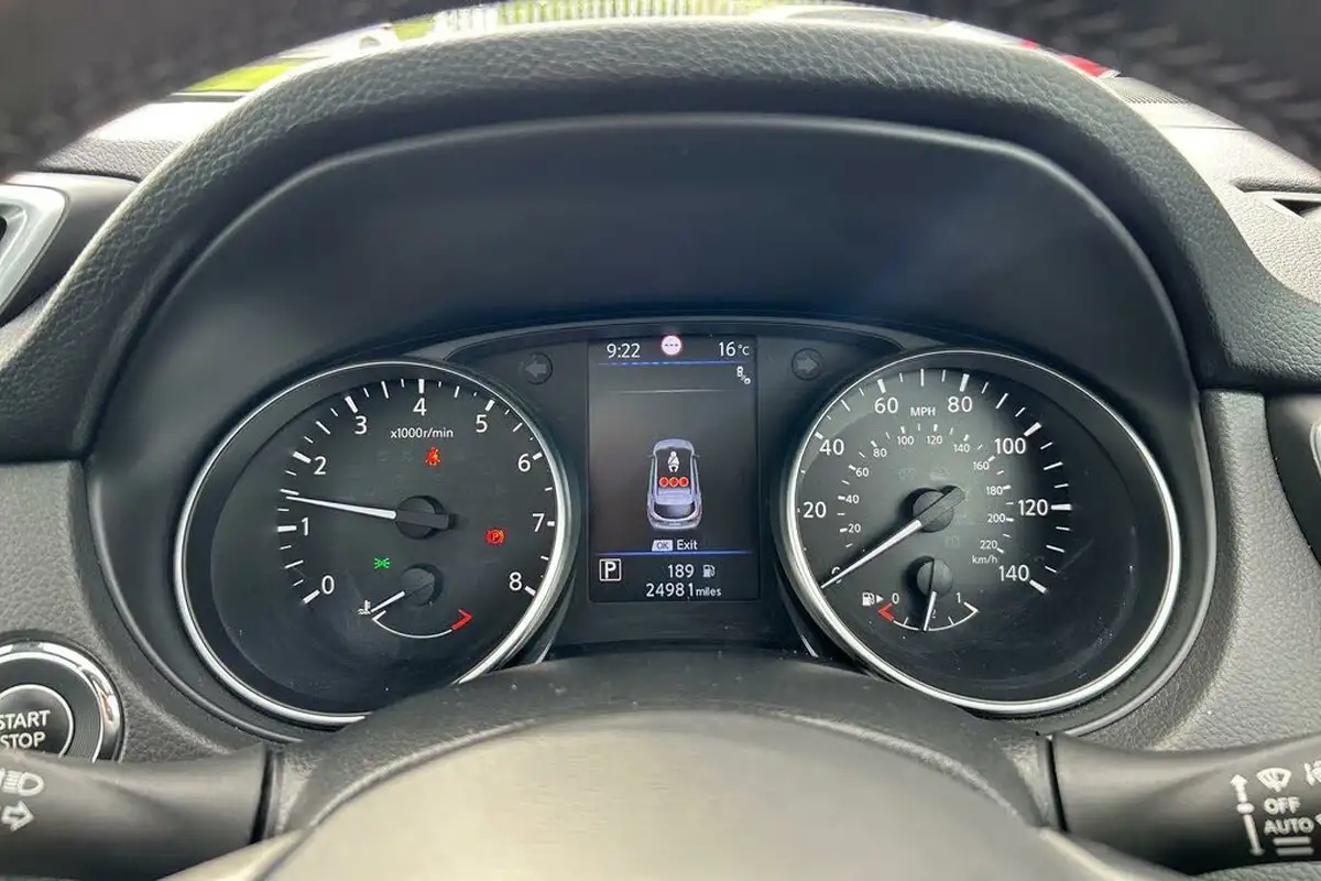2020-nissan-qashqai-13-dig-t-n-connecta-160ps-dct-big-17