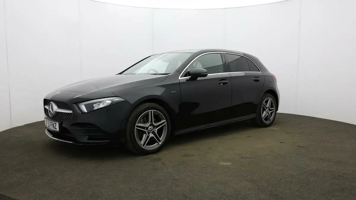2021-mercedes-benz-a-class-13-a250e-amg-line-hatchback-5d-big-35