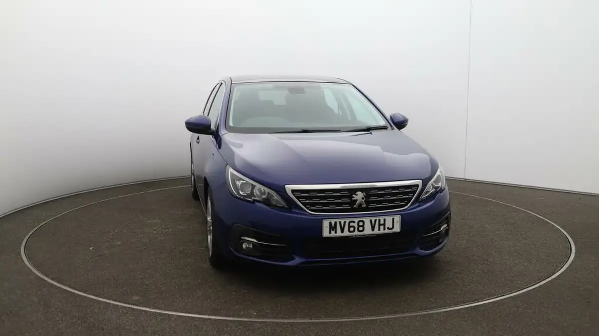 2018-peugeot-308-15-bluehdi-allure-15-bluehdi-big-42
