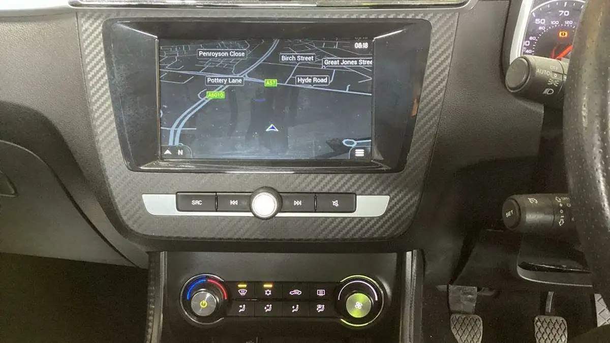 2018-mg-zs-suv-15-vti-tech-exclusive-big-7