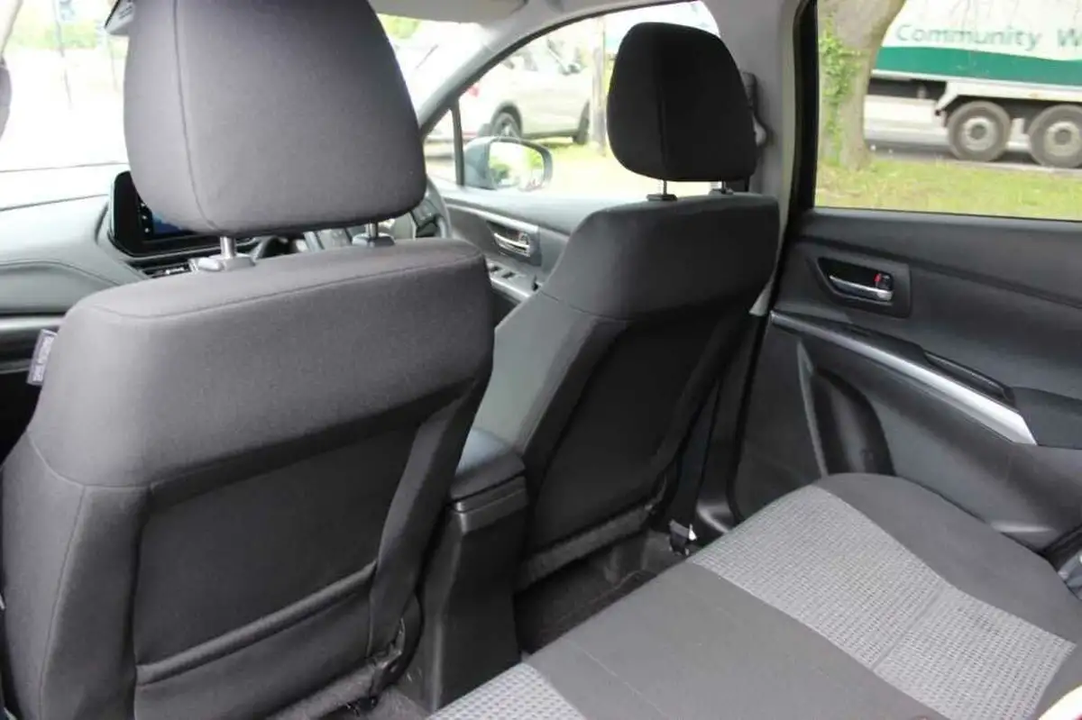 2022-suzuki-s-cross-14-boosterjet-motion-auto-big-22