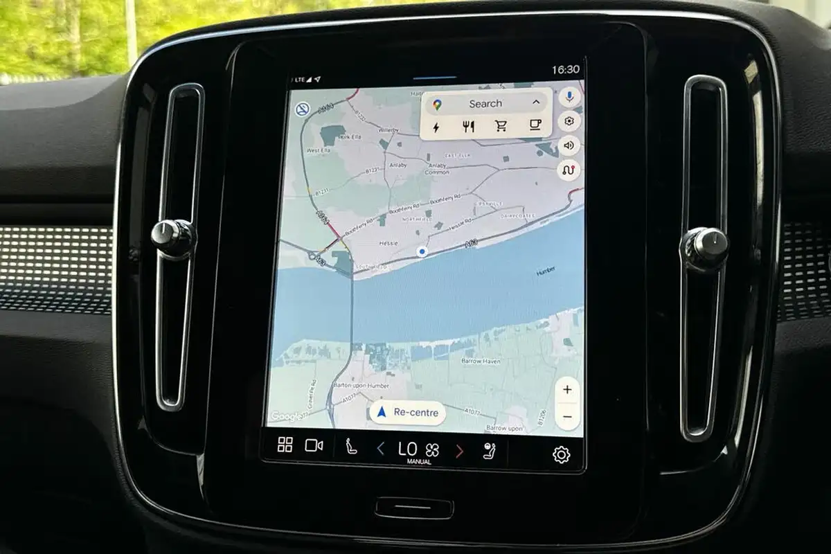 2022-volvo-xc40-e-twin-recharge-plus-big-14
