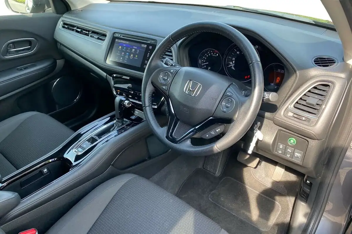 2019-honda-hr-v-15-i-vtec-se-cvt-big-9