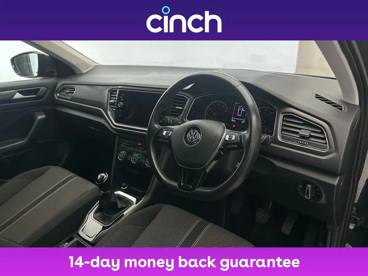 2019-volkswagen-t-roc-10-tsi-se-big-11
