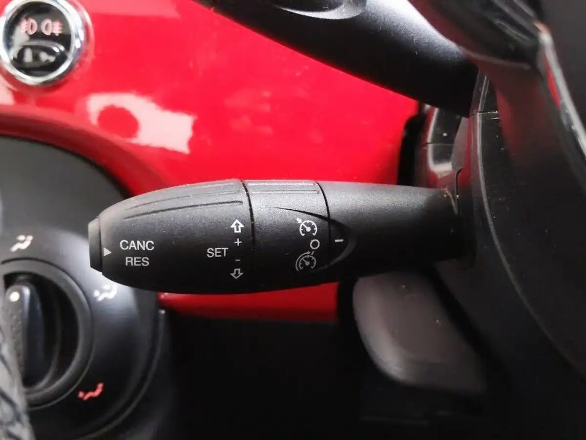 2021-fiat-500-10-dolcevita-big-15