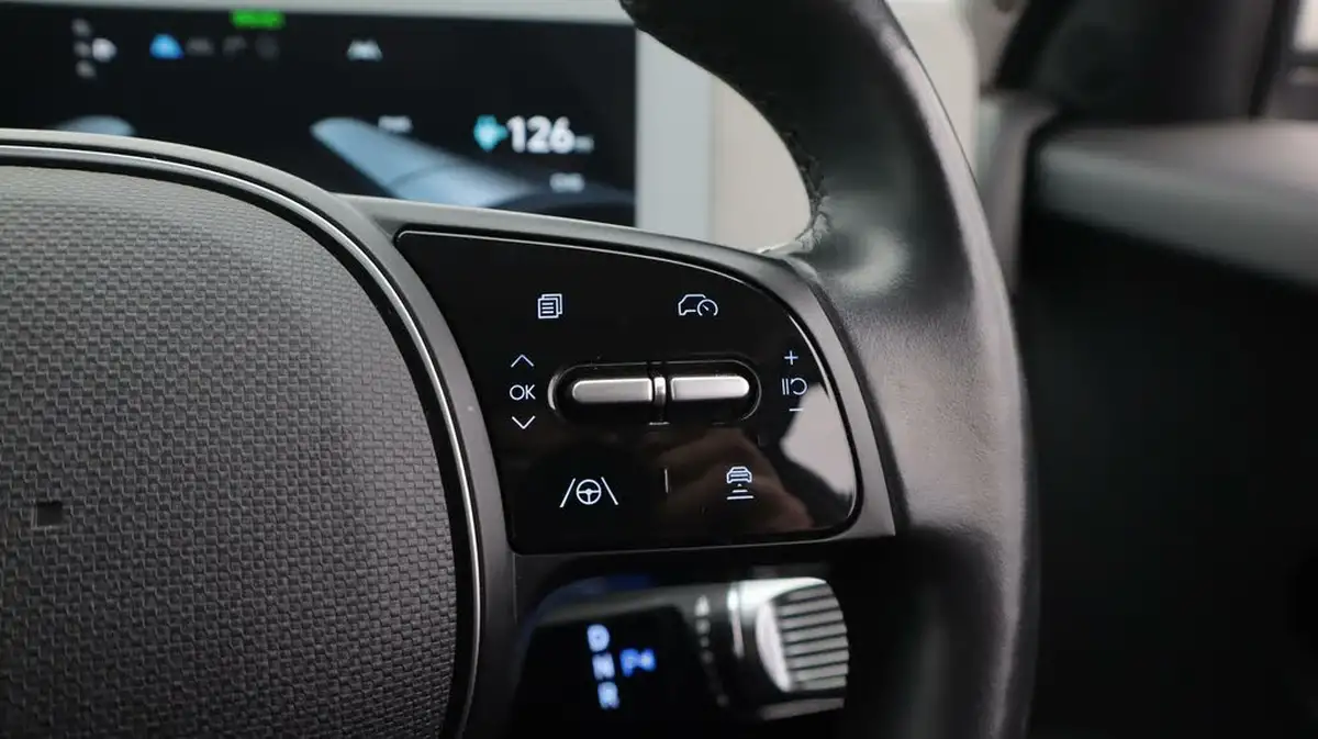 2022-hyundai-ioniq-5-e-premium-217ps-73kwh-rwd-big-24