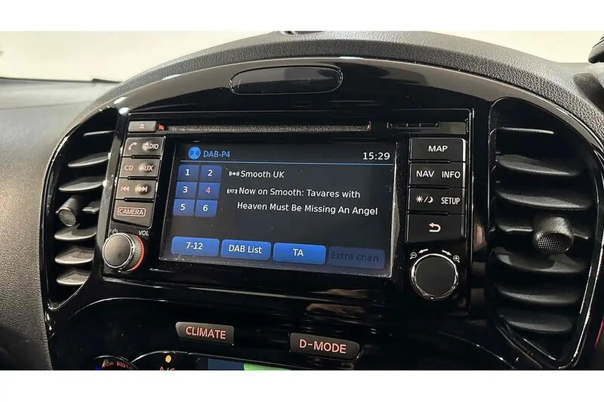 2017-nissan-juke-12-dig-t-n-connecta-ss-big-32