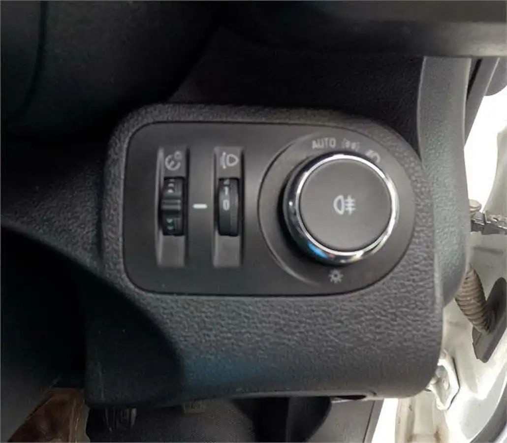 2020-vauxhall-combo-15cdti-sportive-2300-100pseu6d-t-l2h1-crewcab-big-15