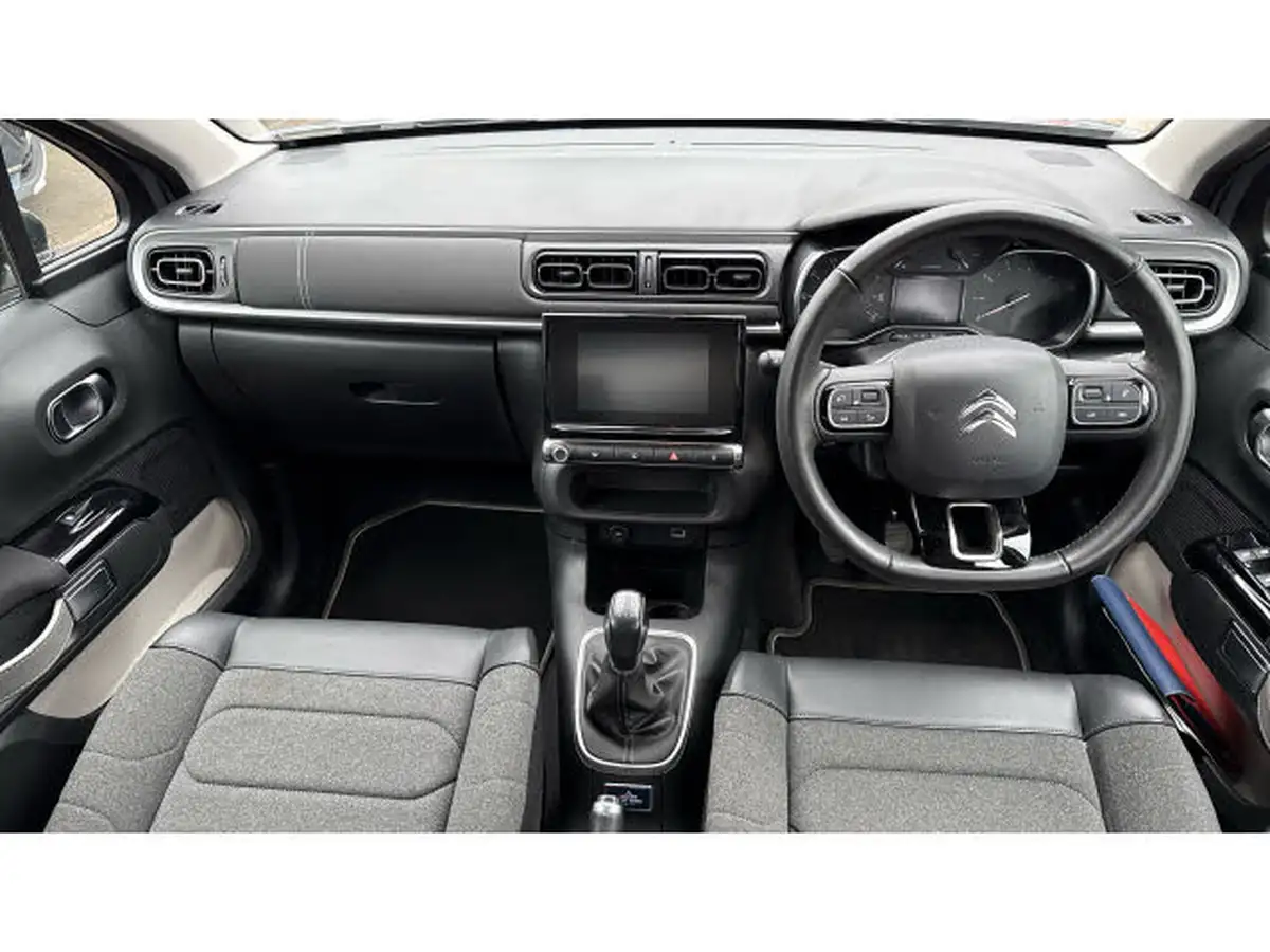 2022-citroen-c3-12-puretech-saint-james-83ps-big-9