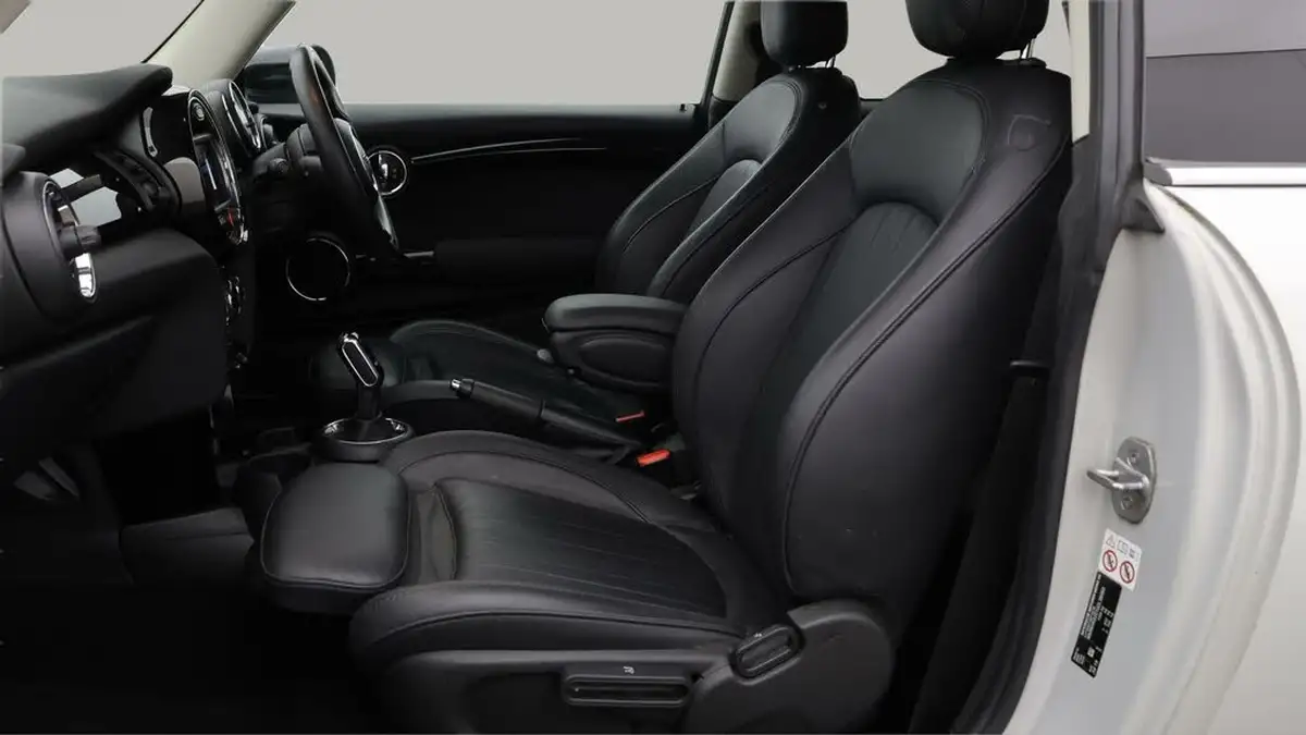 2019-mini-cooper-15-cooper-exclusive-134bhp-nav-hatchback-3d-auto-big-13