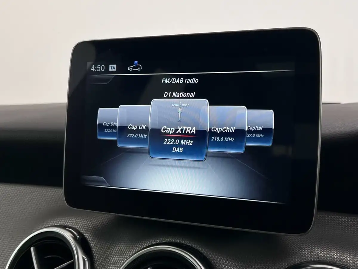 2019-mercedes-benz-gla-class-16-gla-200-sport-premium-plusss-7g-dct-big-30