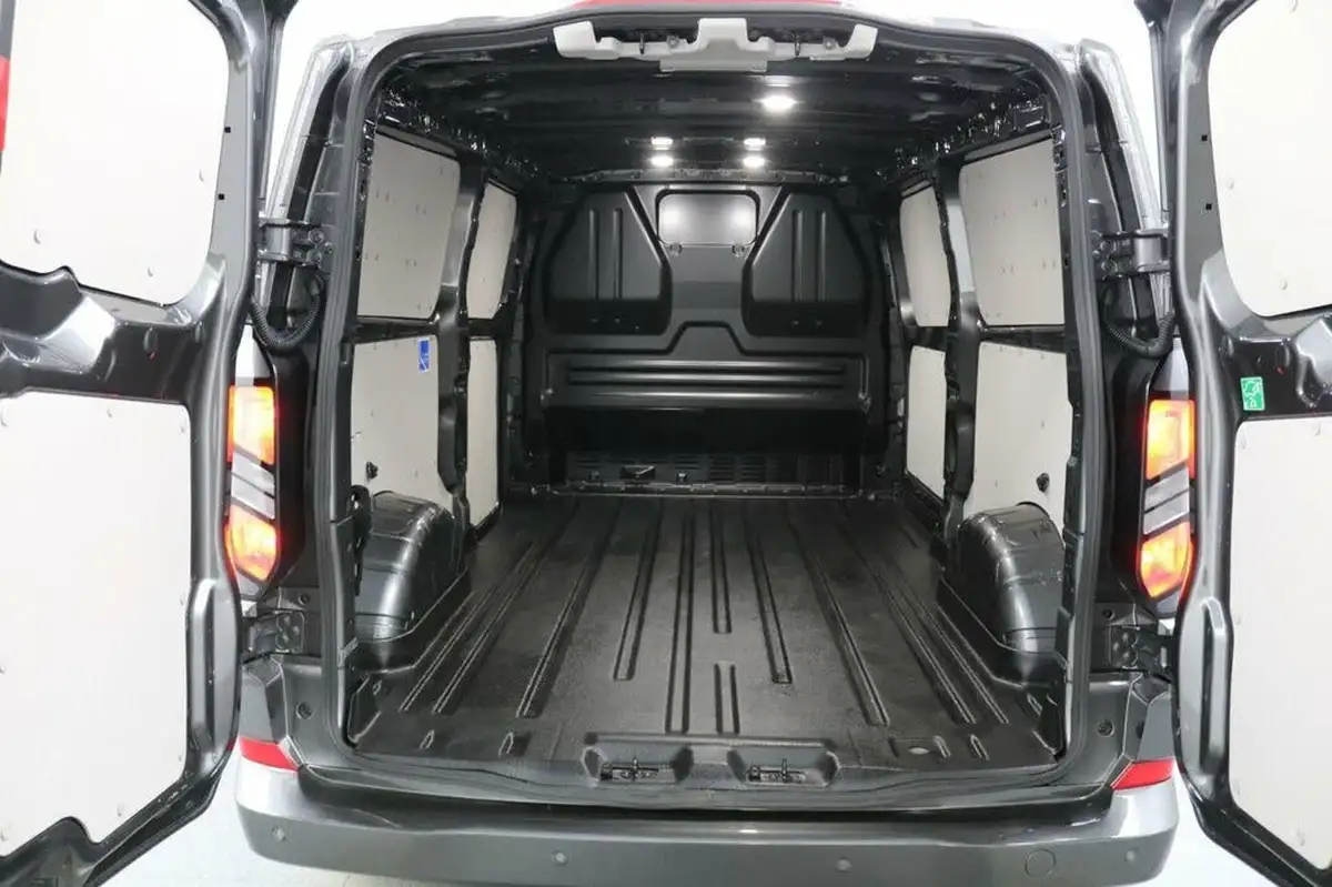 2024-ford-transit-custom-20tdci-320-l2h1-limited-136pseu6e-panel-van-1996cc-auto-big-16