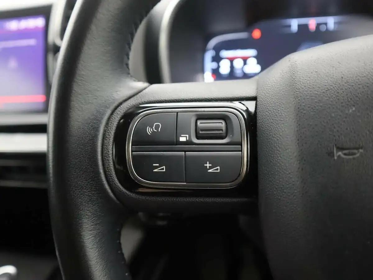 2021-citroen-c5-aircross-12-puretech-flair-big-32