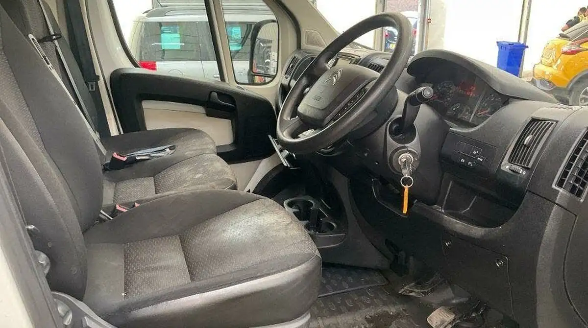 2019-citroen-relay-20bluehdi-35-l3h2-enterprise-130eu6-big-4