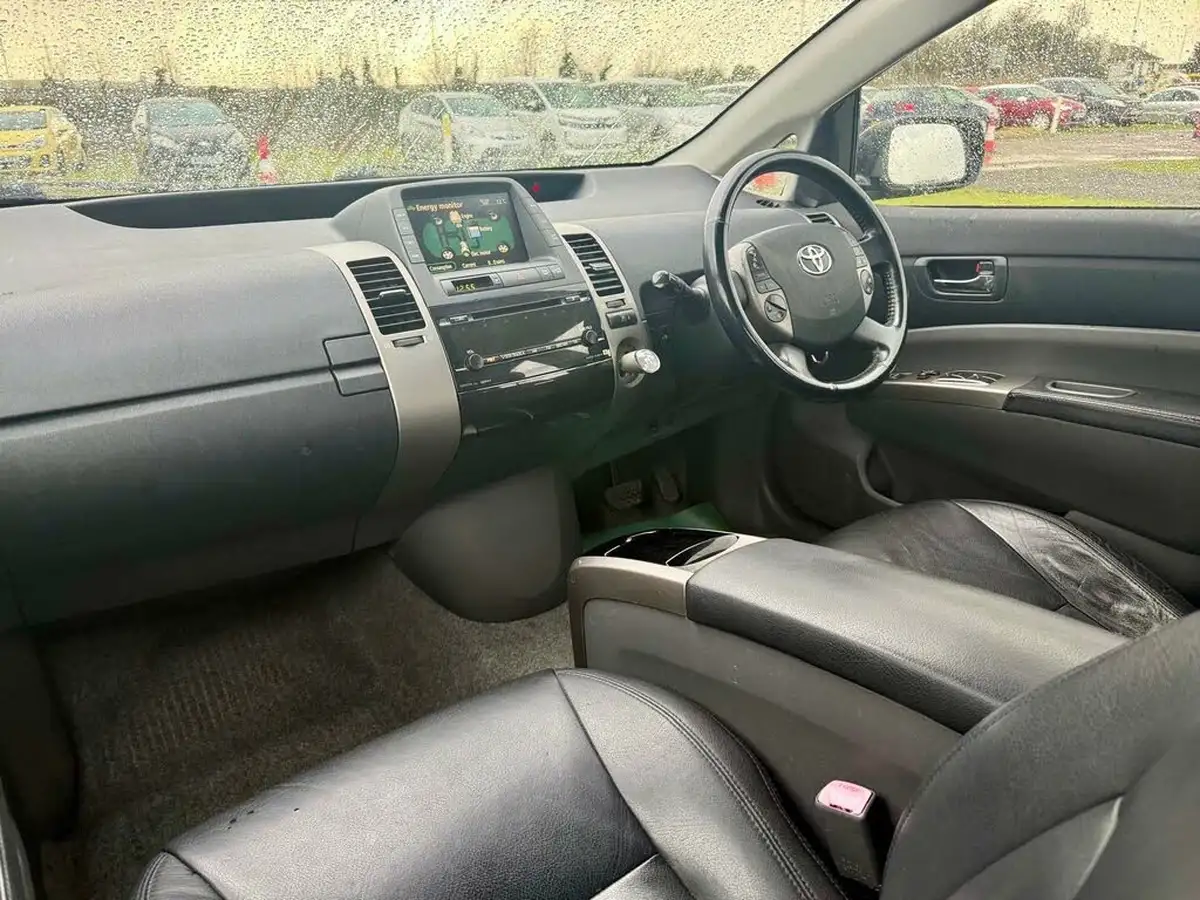2007-toyota-prius-15-vvt-i-t-spirit-big-8