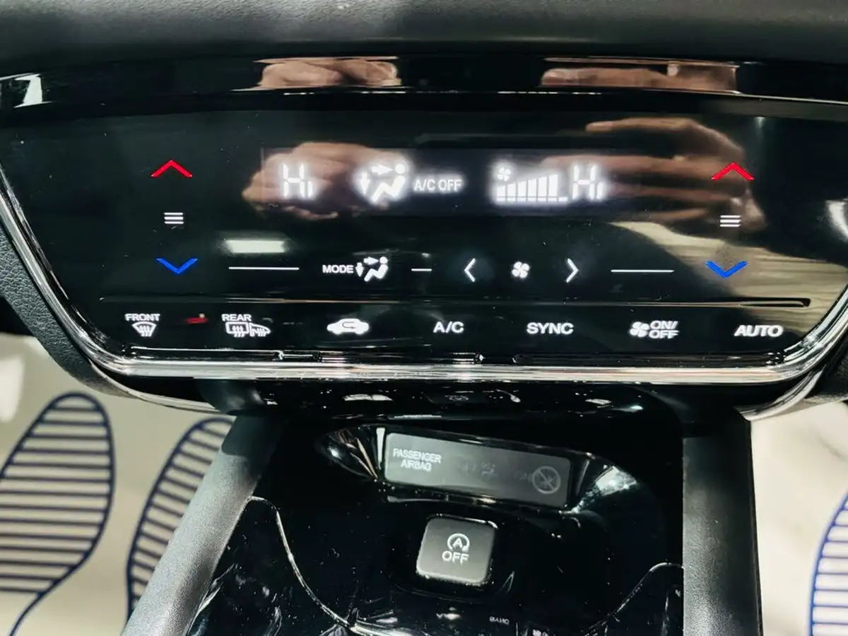 2016-honda-hr-v-16-i-dtec-se-navi-big-18