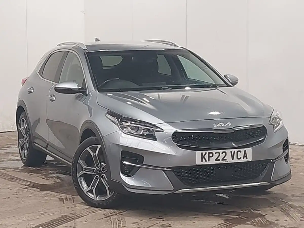 2022-kia-xceed-15-t-gdi-3-big-0