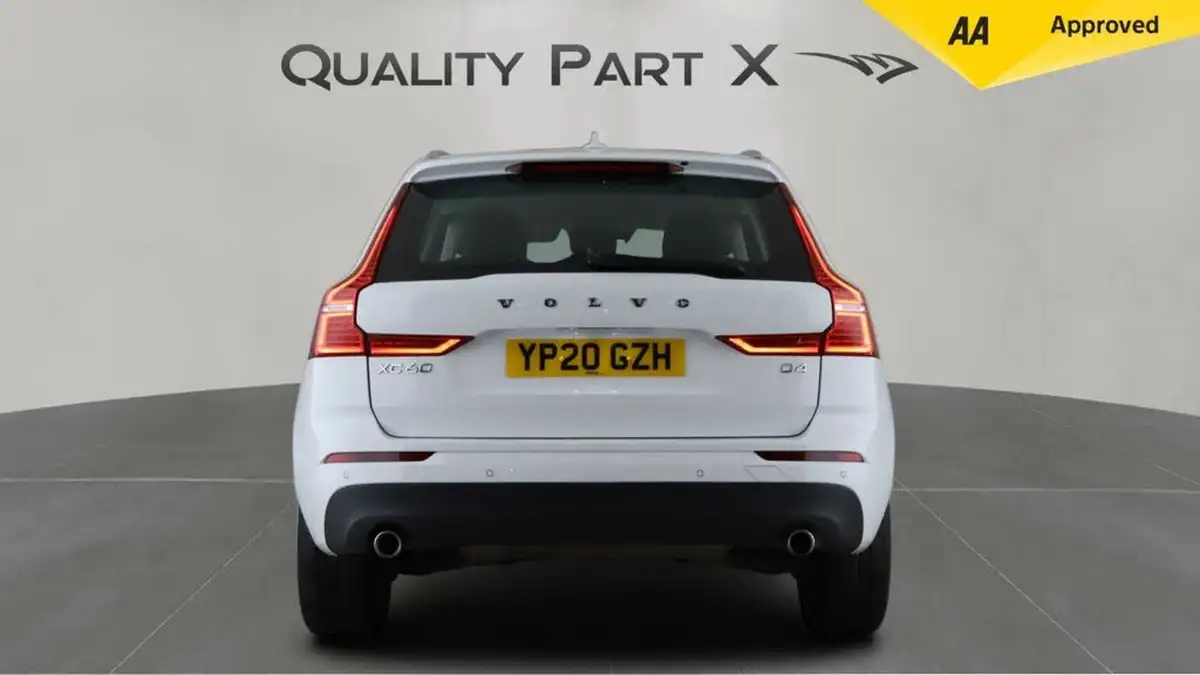 2020-volvo-xc60-20td-d4-momentum-big-5