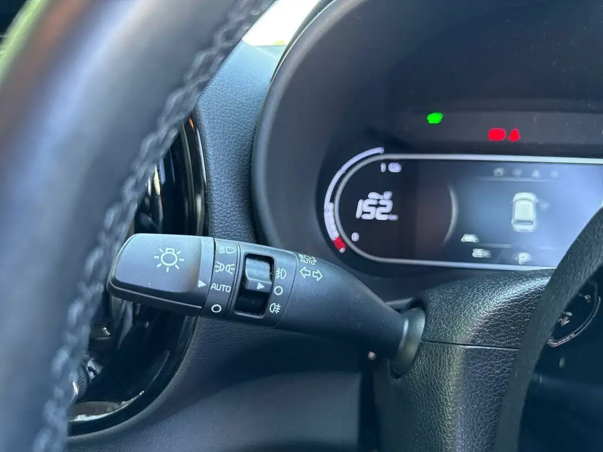 2022-kia-soul-ev-maxx-big-34