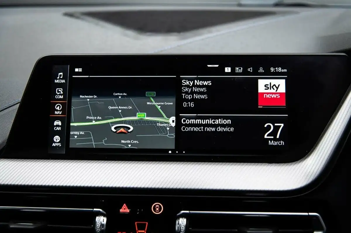 2024-bmw-1-series-20-m135i-xdrive-big-26