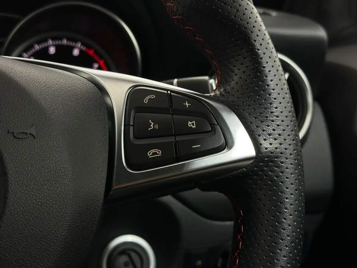 2020-mercedes-benz-gla-class-16-gla-200-amg-line-edition-plus-7g-dct-big-14