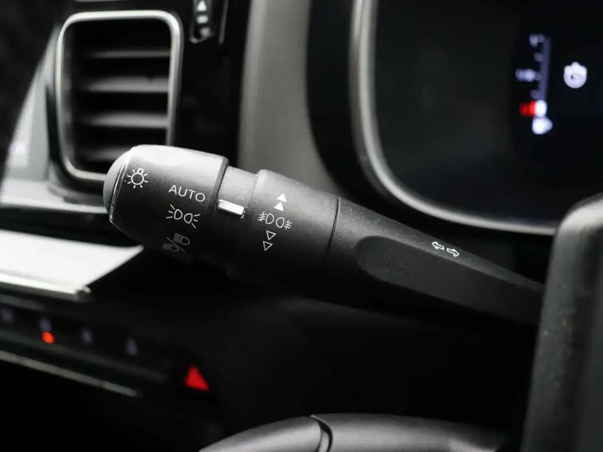 2021-citroen-c5-aircross-12-puretech-shine-big-42