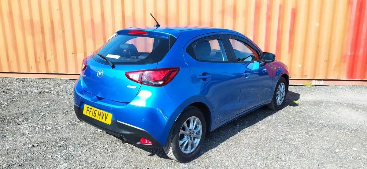 2015-mazda-mazda2-15-se-l-75ps-big-13