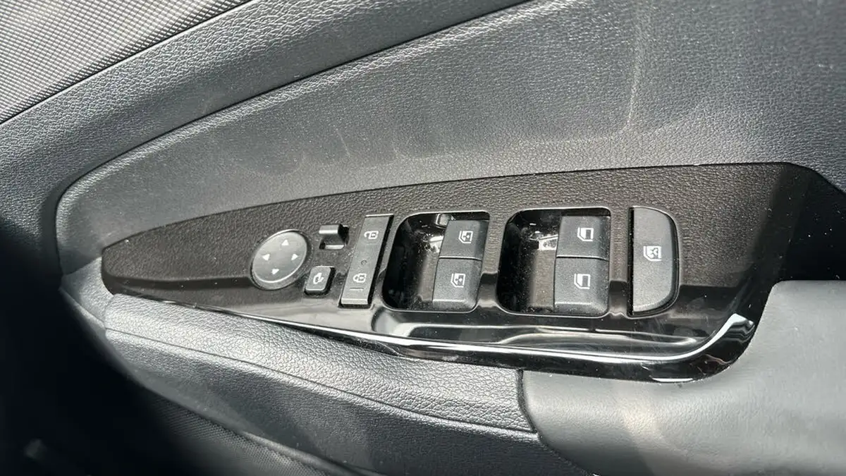 2022-kia-sportage-16-t-gdi-3-226bhp-hev-1598cc-auto-big-26