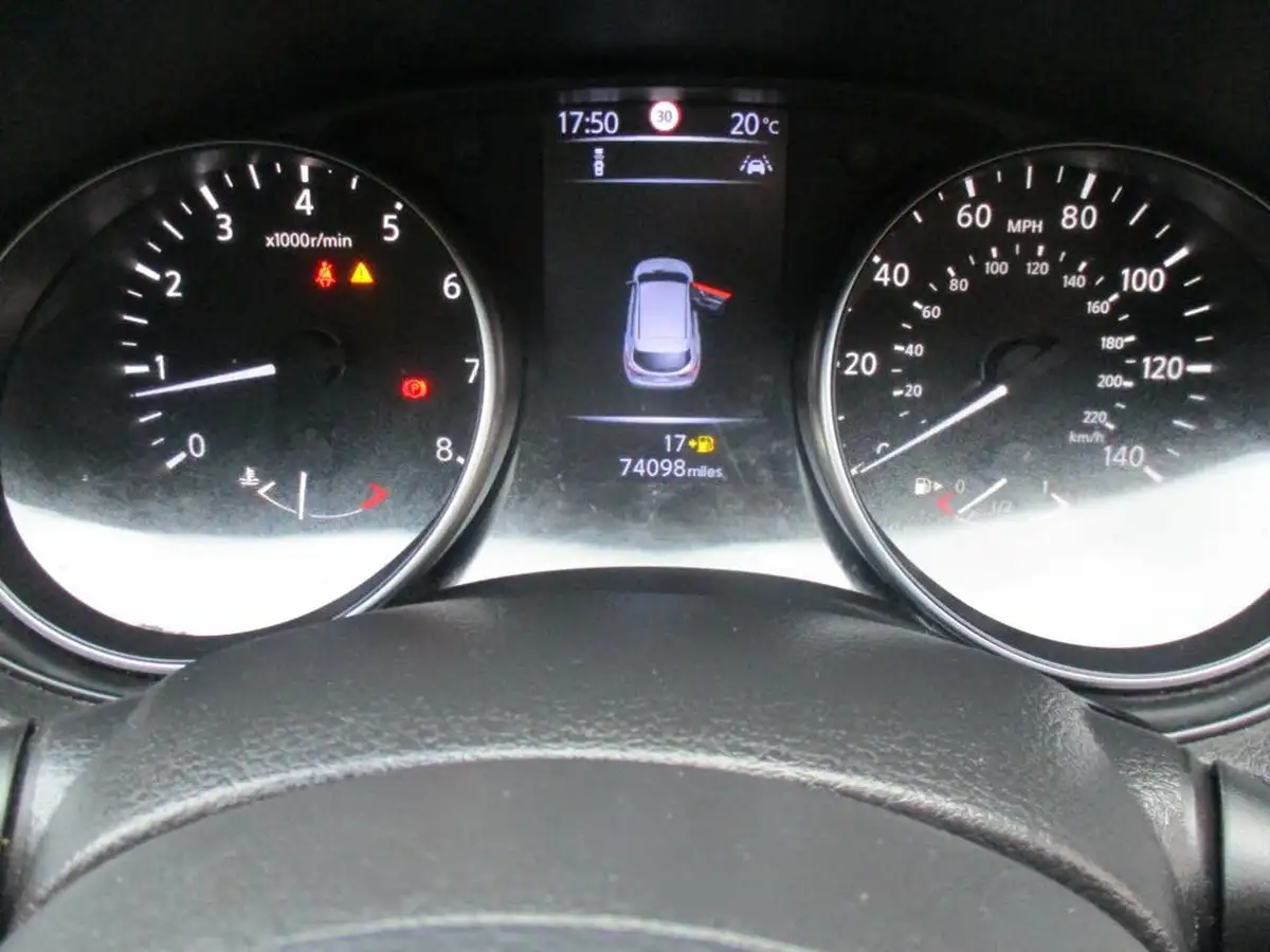 2017-nissan-qashqai-12-dig-t-n-connecta-big-53