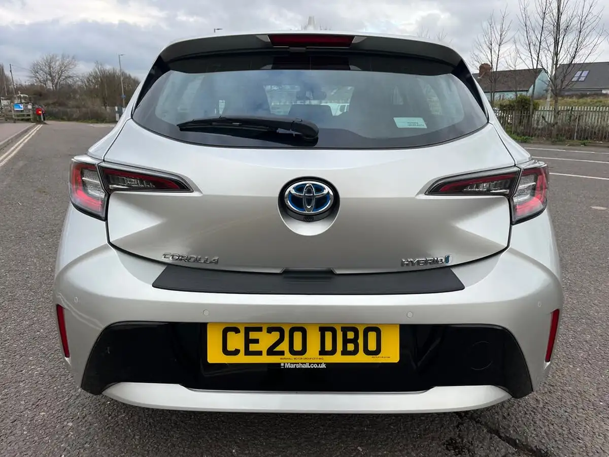 2020-toyota-corolla-18-vvt-i-icon-tech-spare-wheel-hatchback-5d-big-5
