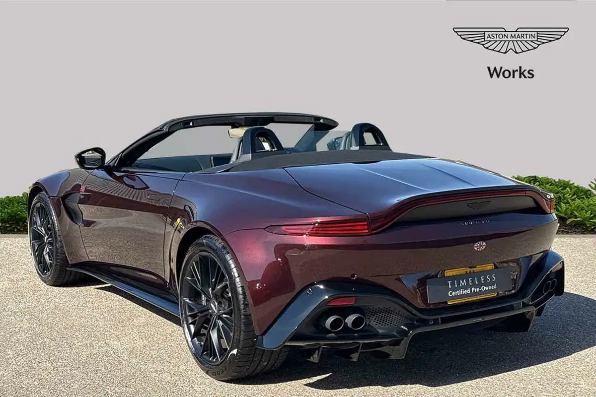 2021-aston-martin-vantage-big-1