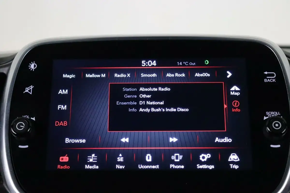 2021-fiat-500-10-launch-edition-big-24
