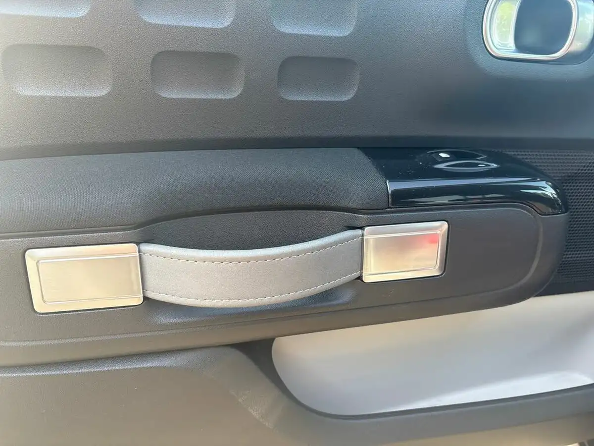 2018-citroen-c3-12-puretech-flair-nav-edition-82ps-big-29
