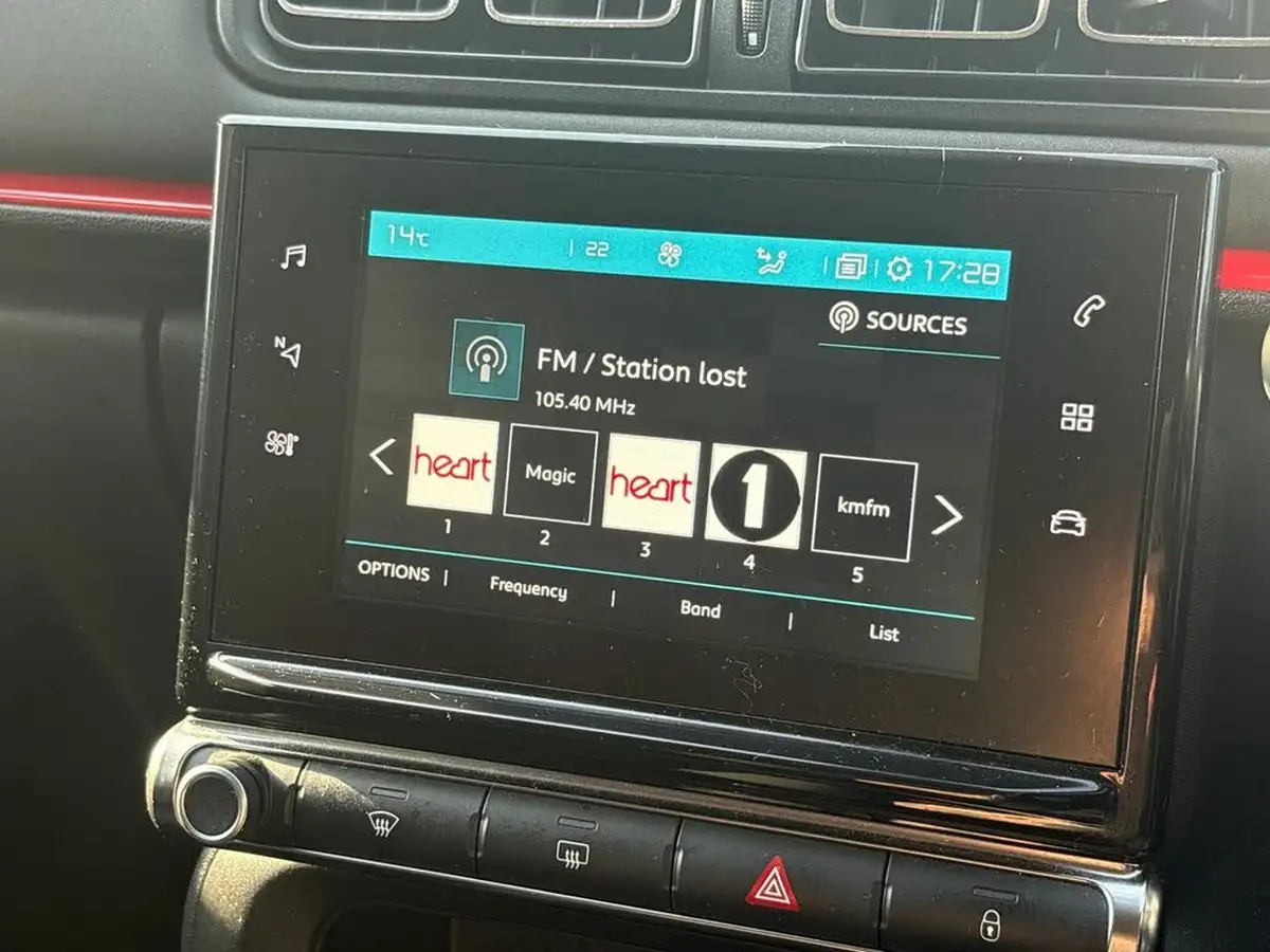 2018-citroen-c3-12-puretech-flair-nav-edition-82ps-big-9