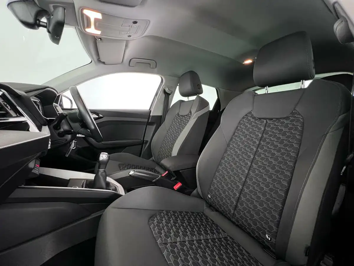 2019-audi-a1-10-30-tfsi-sport-big-11