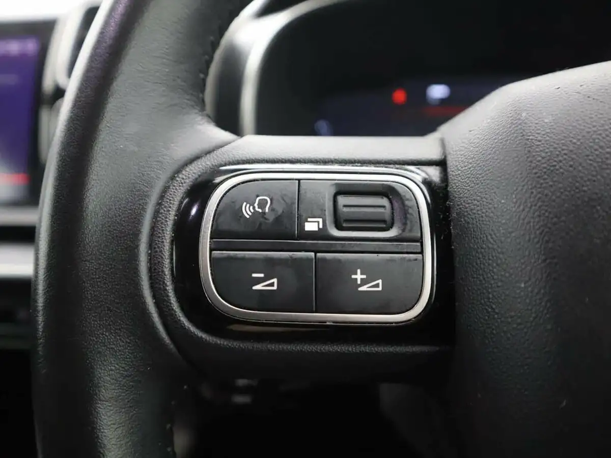 2021-citroen-c5-aircross-12-puretech-shine-big-20