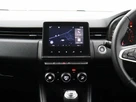 2022-renault-clio-10-tce-iconic-edition-small-6