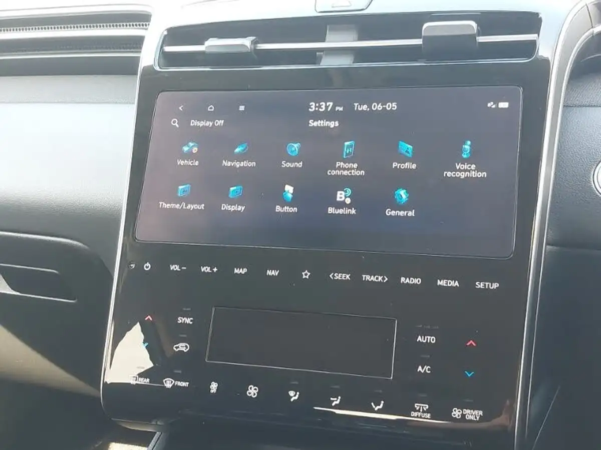 2023-hyundai-tucson-16-t-gdi-premium-230ps-hybrid-auto-big-14
